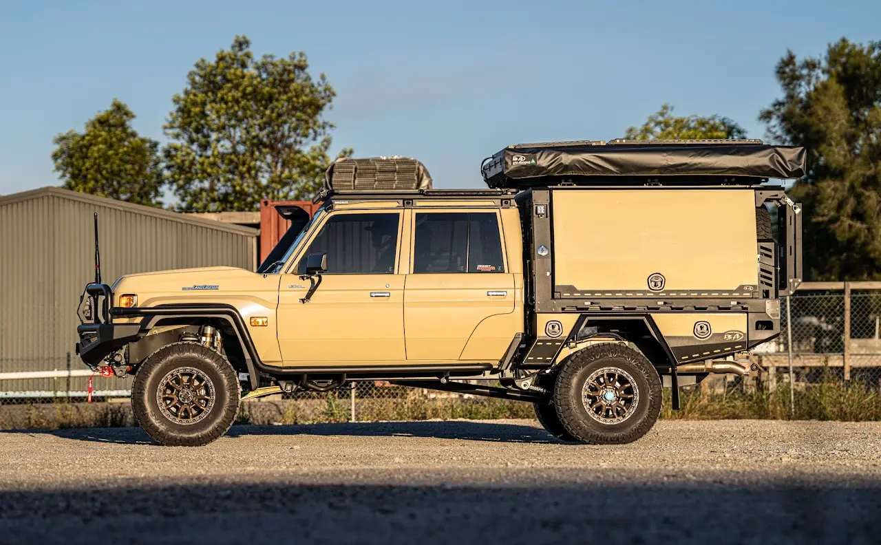Sandy 79 dual cab