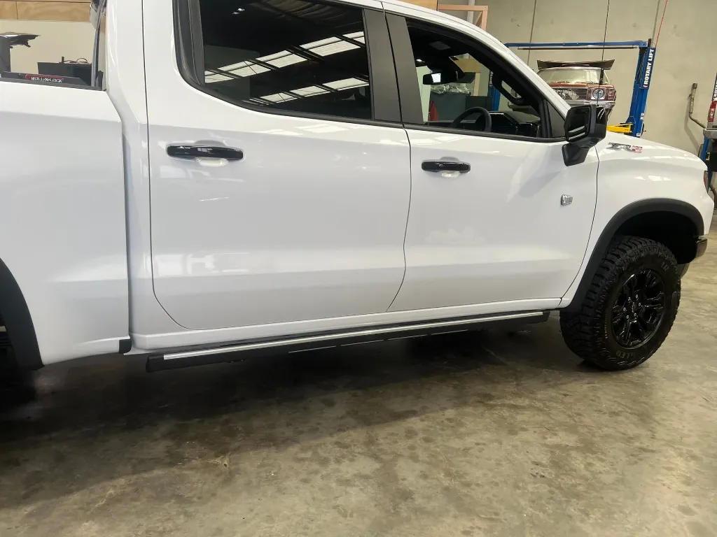 ori-electric-steps-chevy-silverado-zr2-ltz-2023-ori40001-ori-zr2ltz-steps-733014.webp