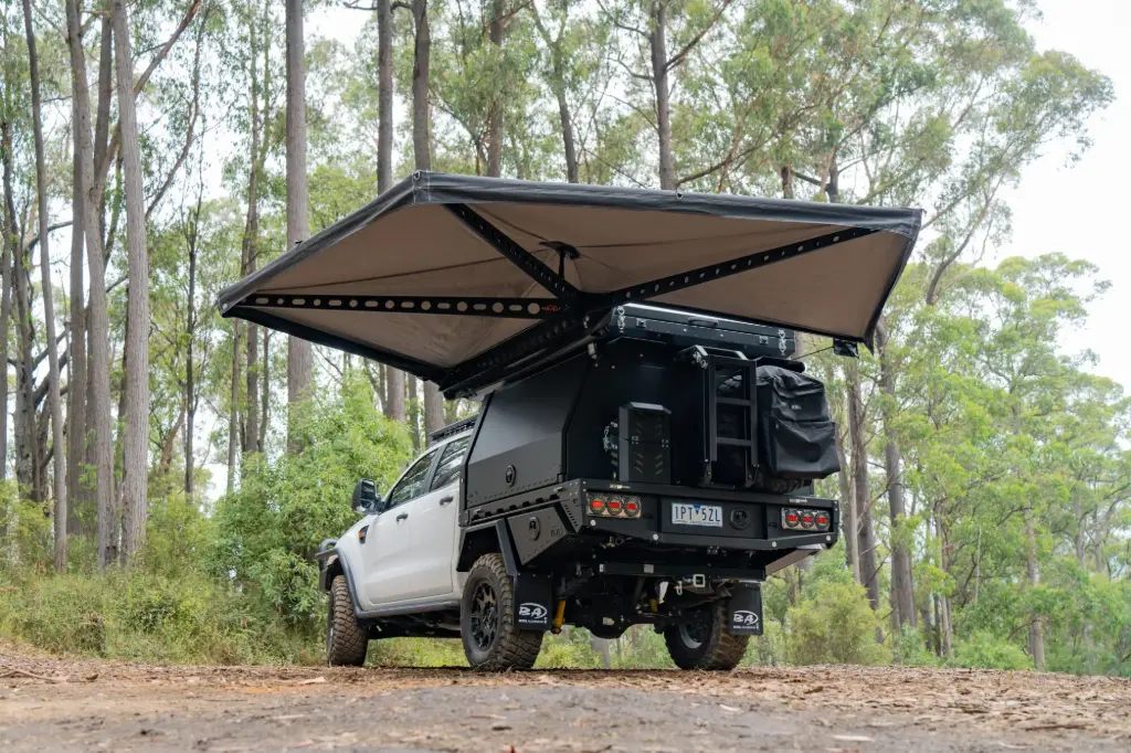 Boss 270 Awning P/S